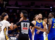 库里复出首战，险胜状态火爆，鹈鹕成为焦点！