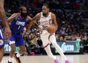 杜兰特陷入低谷，绝杀战胜连败，快船球队命运悬念！